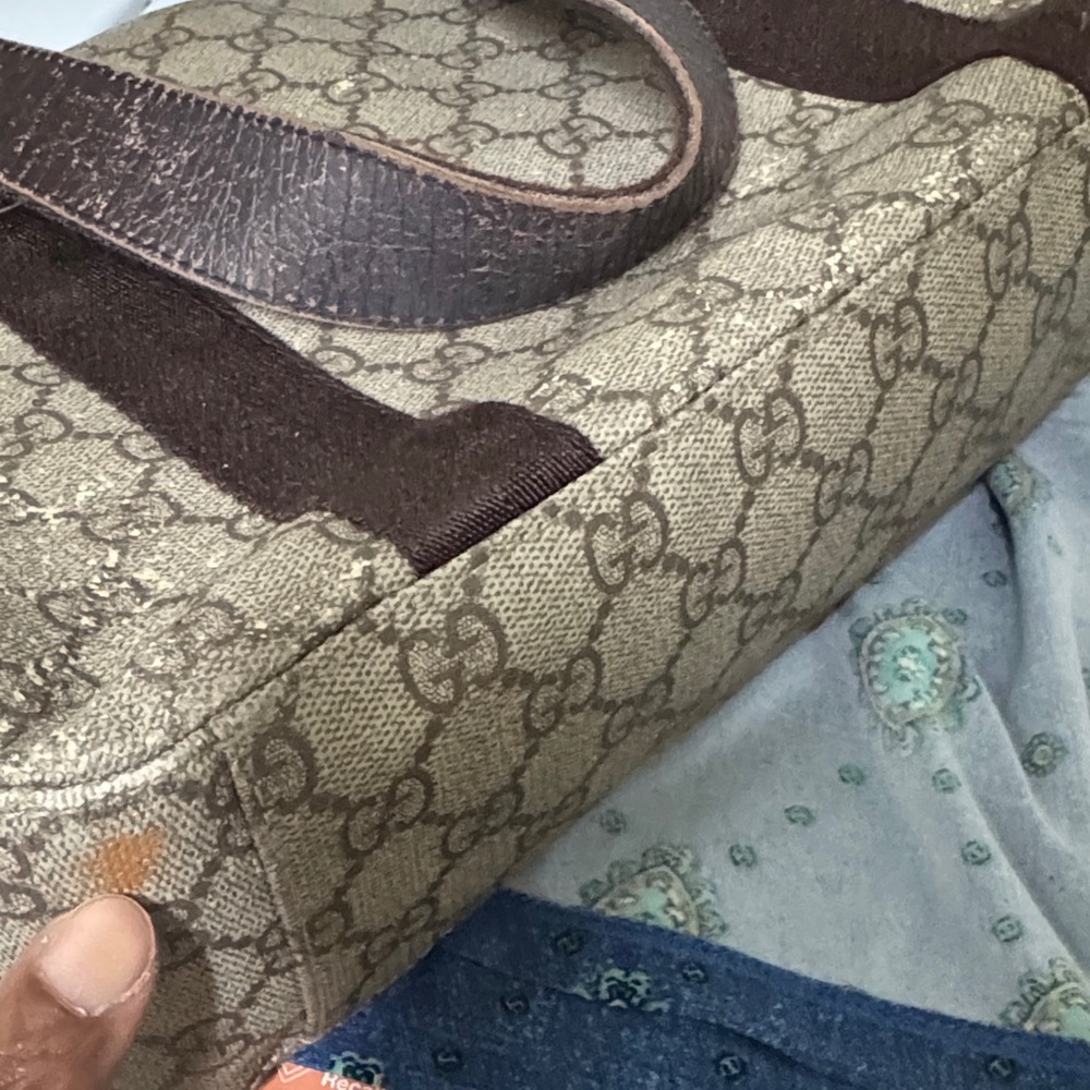 Gucci Beige Monogram Canvas Tote with Brown Leather Trim and Matching Pouch - Picture 9 of 14